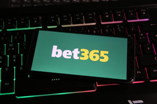 سایت شرط بندی Bet365